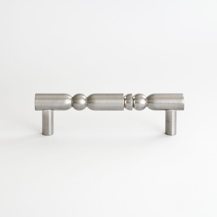 wyrafinowane-uchwyty-meblowe